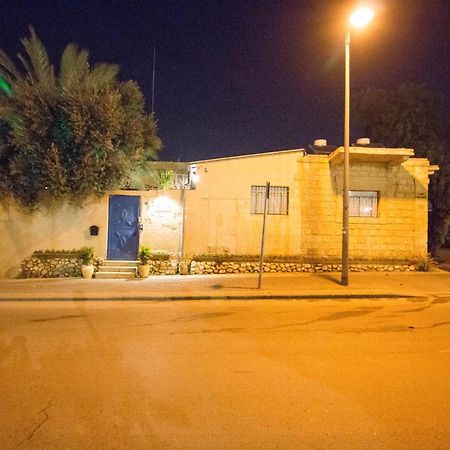 Eshel Mansion - Boutique Suites بئر السبع المظهر الخارجي الصورة